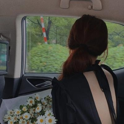 播音台的姊妹花